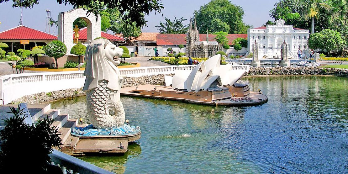 Mini Siam Park: Exploring the World in Pattaya2