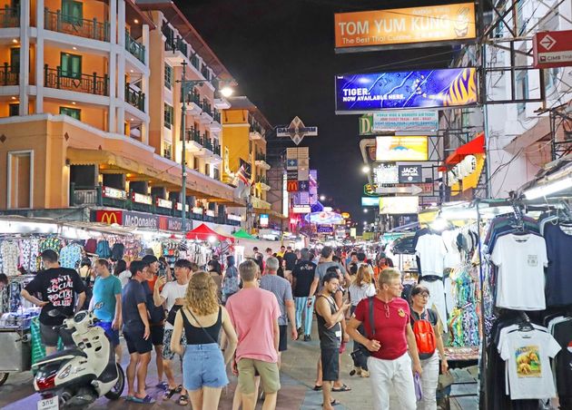 Khao San Road_Top 10 Bangkok's Most Popular and Busiest Districts from D (Big Bear) of The Bear Travel