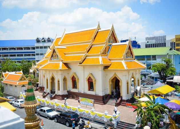 Beautiful View Wat Traimit Temple Located Chinatown Bangkok Thailand