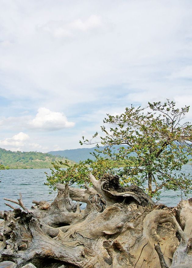 Khirithan Dam in Chanthaburi