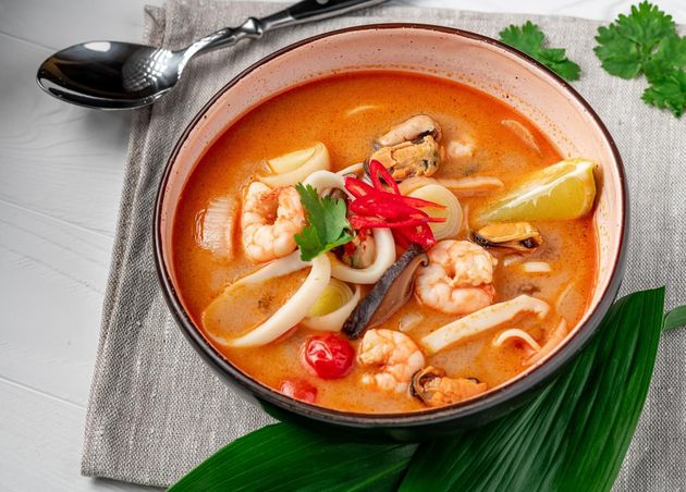 Tom Yum Goong (Tom Yum Soup ต้มยำกุ้ง)_Top 10 Best Dinner Dishes in Thailand (And How to Make Them) from Tle (Hungry Bear) of The Bear Travel