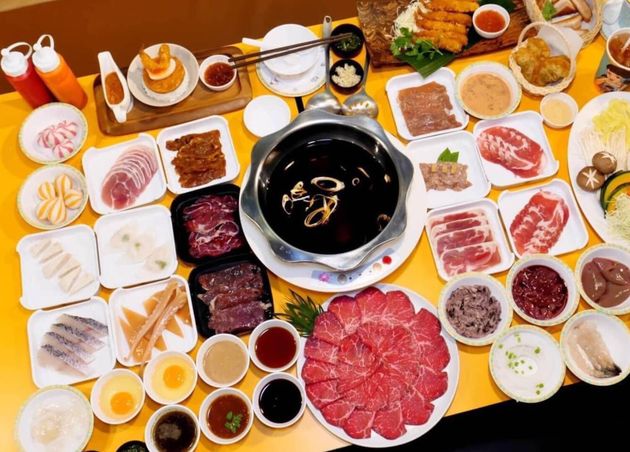 Manee Me More Shabu Shabu_Top 10 Best Shabu-Shabu Restaurants in Bangkok from Tle (Hungry Bear) of The Bear Travel