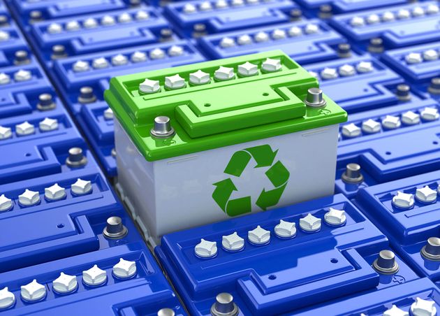 Autobatterierecycling Hintergrund grüne Energie aus Akkumulatoren 3D