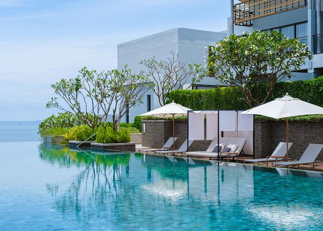 Pattaya Thailand Luxury Hotel with Swimming Pool Renaissance Pattaya Resort