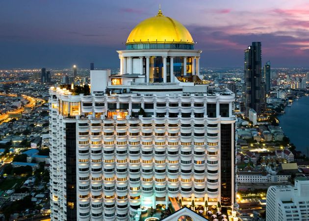 State Tower Bangkok (อาคารสเตททาวเวอร์ (ฝั่งสีลม)_Silom's Finest: Top 10 Activities to Explore in Bangkok's District from D (Big Bear) of The Bear Travel