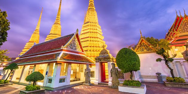 Wat Pho (Temple of the Reclining Buddha): A Travel Guide to the Iconic Attraction in Bangkok