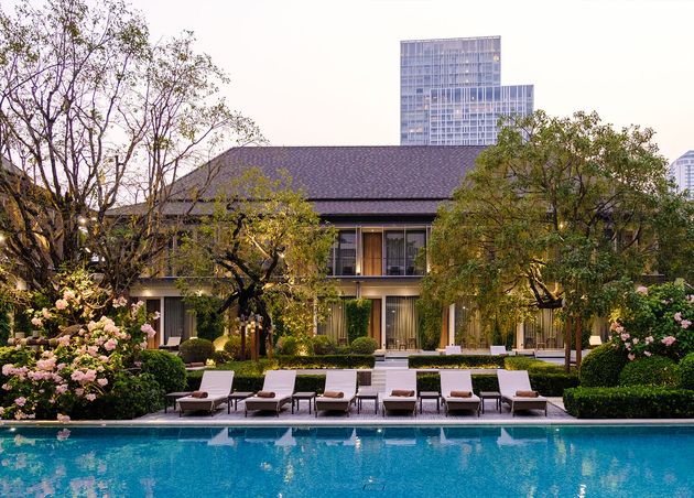 Luxury 5 Star Hotel Pool Asia Bangkok Thailand