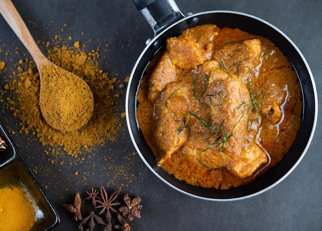 Gaeng Massaman (Massaman Curry มัสมั่นไก่)_Top 10 Best Dinner Dishes in Thailand (And How to Make Them) from Tle (Hungry Bear) of The Bear Travel