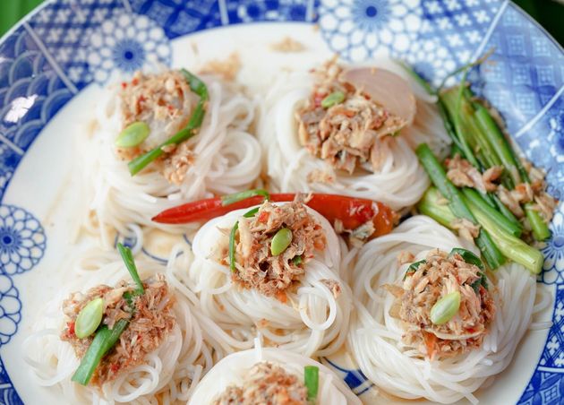 Kanom Jeen Nam Ya Noodles with Fish Curry Sauce