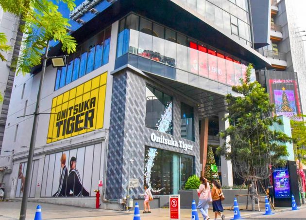 Siam Square One_Top 10 Most Popular Shopping Malls in Bangkok from Tle (Hungry Bear) of The Bear Travel