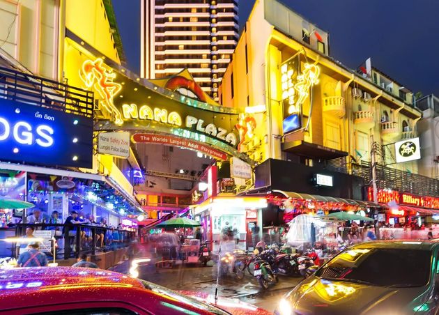 Soi Sukhumvit 11_Top 10 Bangkok's Most Popular and Busiest Districts from D (Big Bear) of The Bear Travel