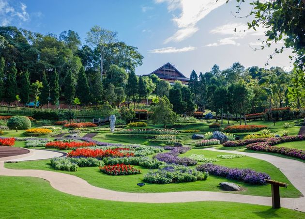 Doi Tung Mountain_Top 10 Chiang Rai Holiday Attractions in Northern Thailand from D (Big Bear) of The Bear Travel