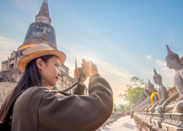 Photographer Girl Travel Temple Thailand