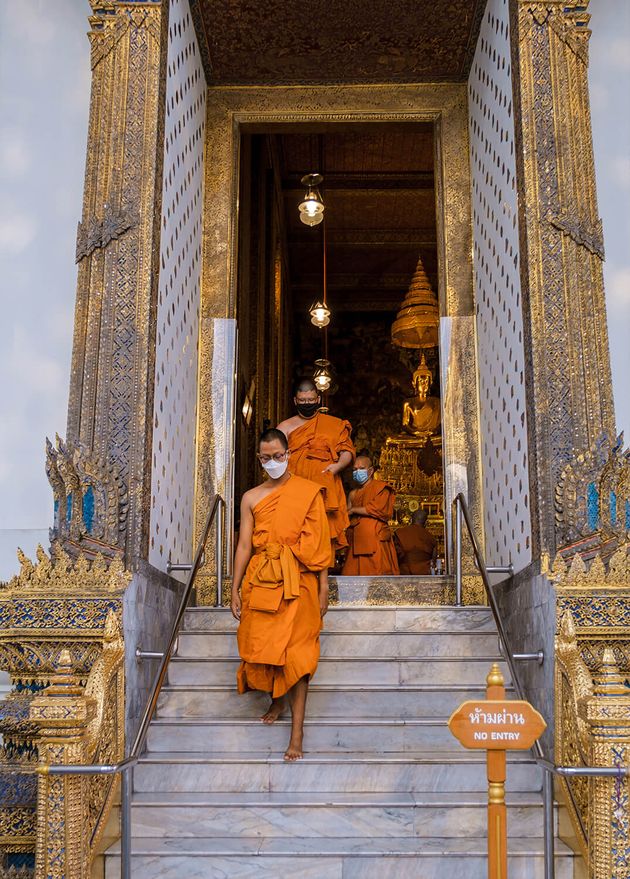 Wat Pho Temple Bangkok Thailand Reclining Buddha Temple Bangkok Buddhist Mons by Temple