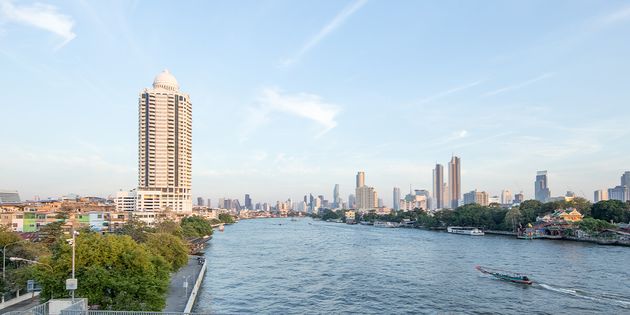 Chao Phraya Sky Park: Where Modern Design Meets Natural Beauty in Bangkok