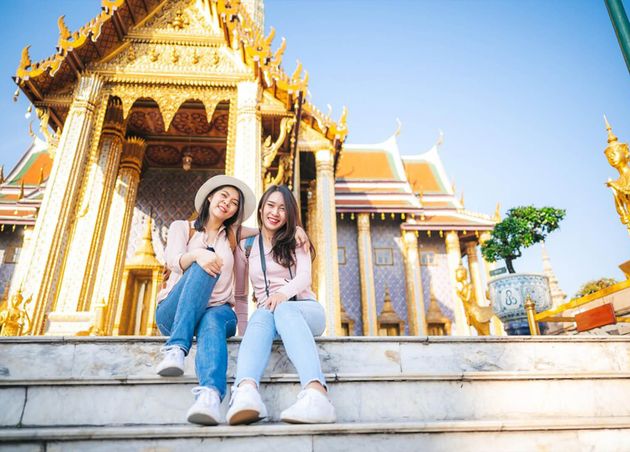 Women Enjoy Travel Temple Thailand
