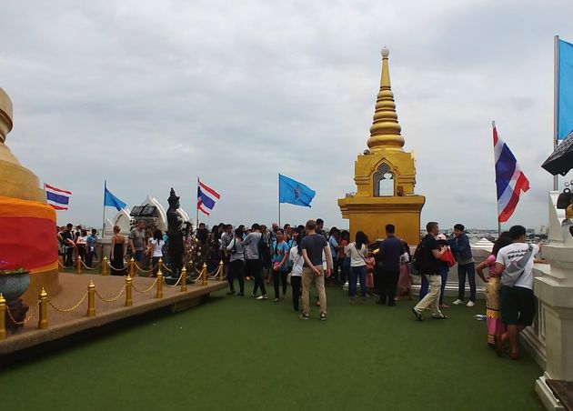 Explore the Temple of the Golden Mount_Top 10 Free Things Anyone Can Do In Bangkok from Tle (Hungry Bear) of The Bear Travel