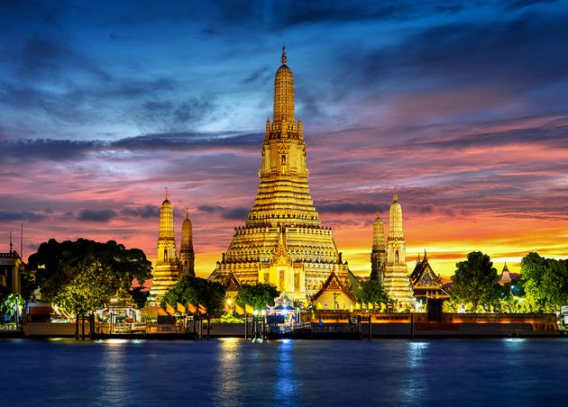Wat Arun Temple Twilight Bangkok Thailand