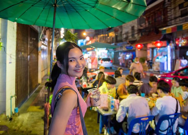 Thai Chinese Tourists Stroll around Sample Street Food Yaowarat Road Chinatown Bangkok