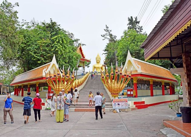 People Entering Big Buddha Pattaya