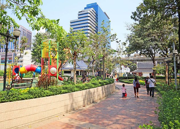Benchasiri Park in Bangkok