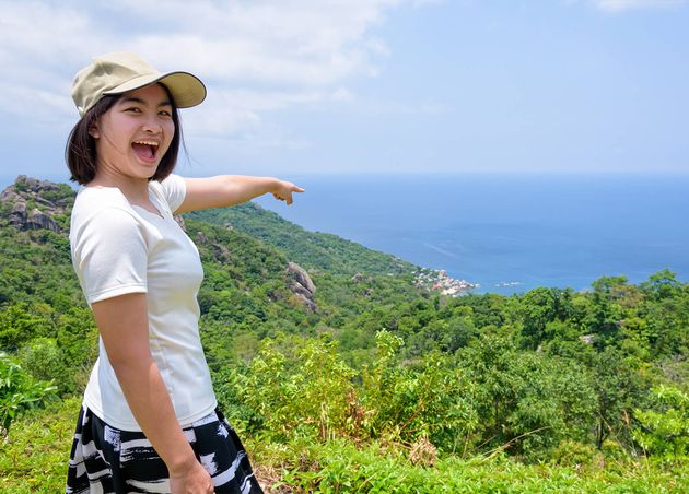 Women Tourists Pointing Finger Sea Open Mouth High Viewpoint See Beautiful Nature Landscape Koh Tao Island Is Famous Attractions Surat Thani Thailand 16 9 Widescreen
