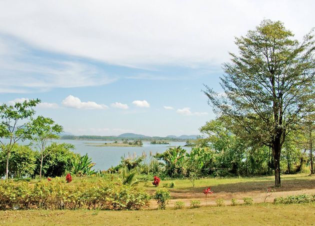 Khirithan Dam in Chanthaburi